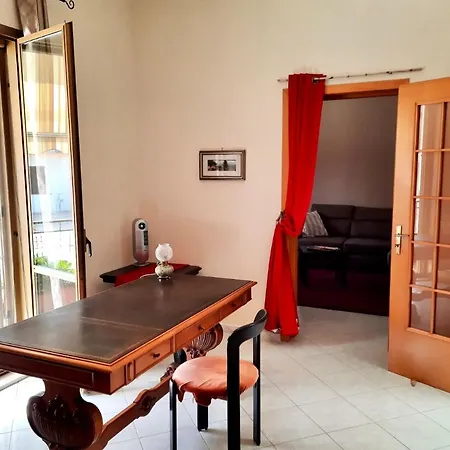 Casa Grande, Comoda E Ben Situata Apartment *