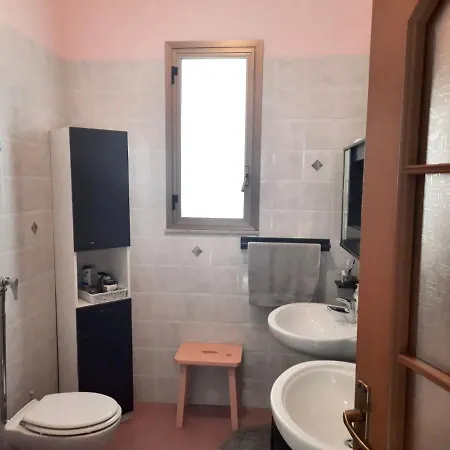 Casa Grande, Comoda E Ben Situata מנפי